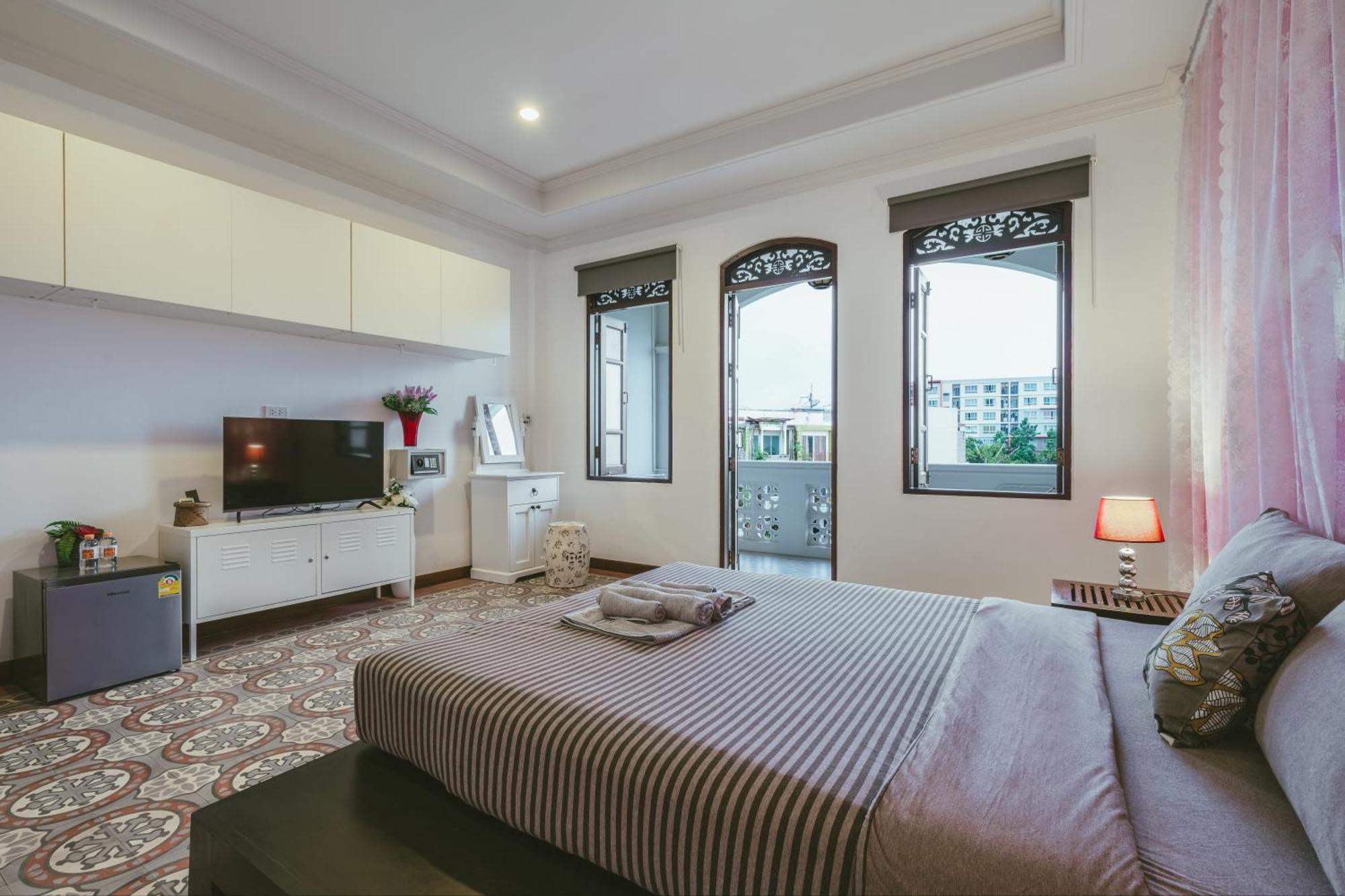 Botan Boutique Hotel Patong Exteriör bild