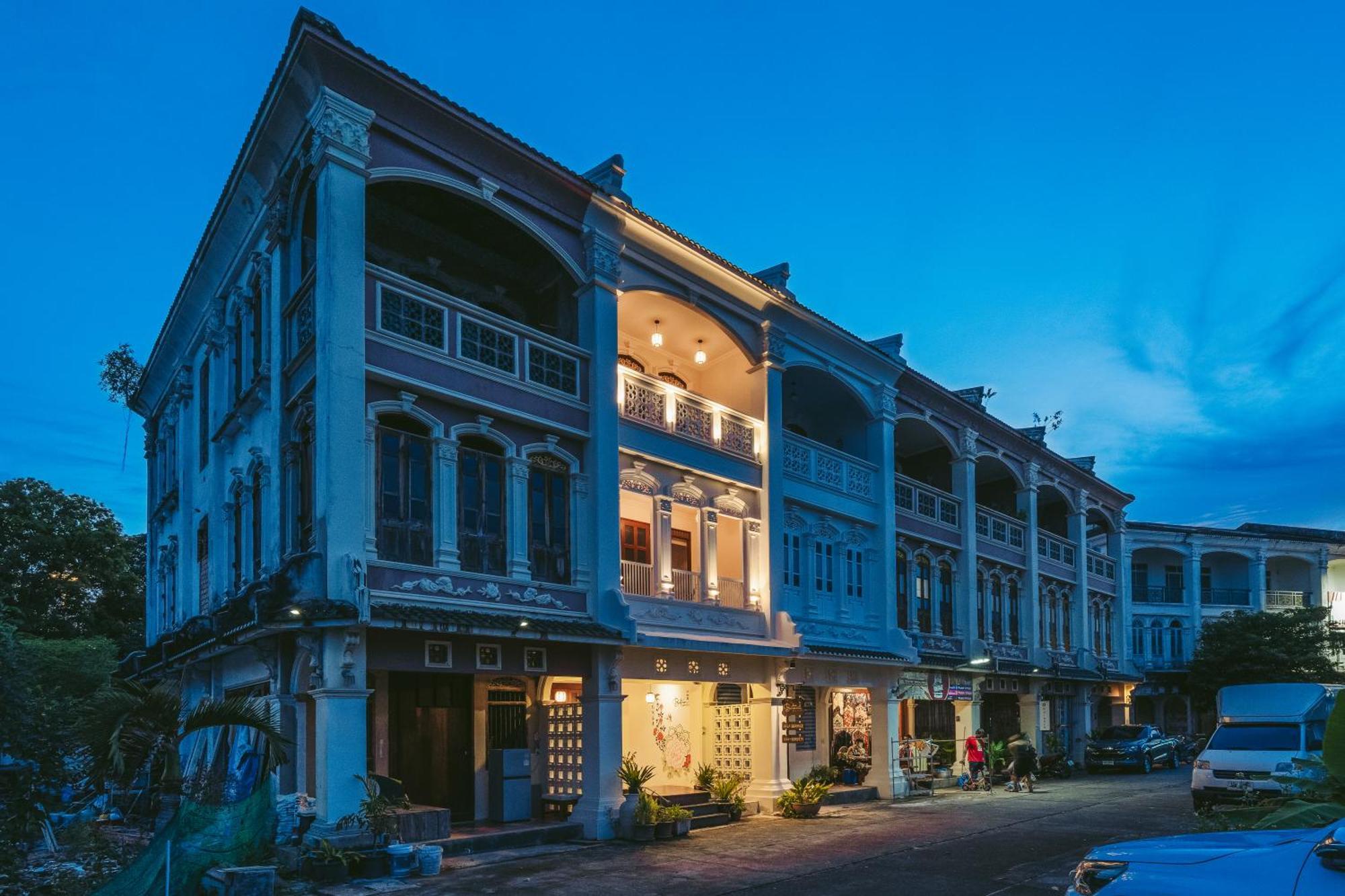 Botan Boutique Hotel Patong Exteriör bild